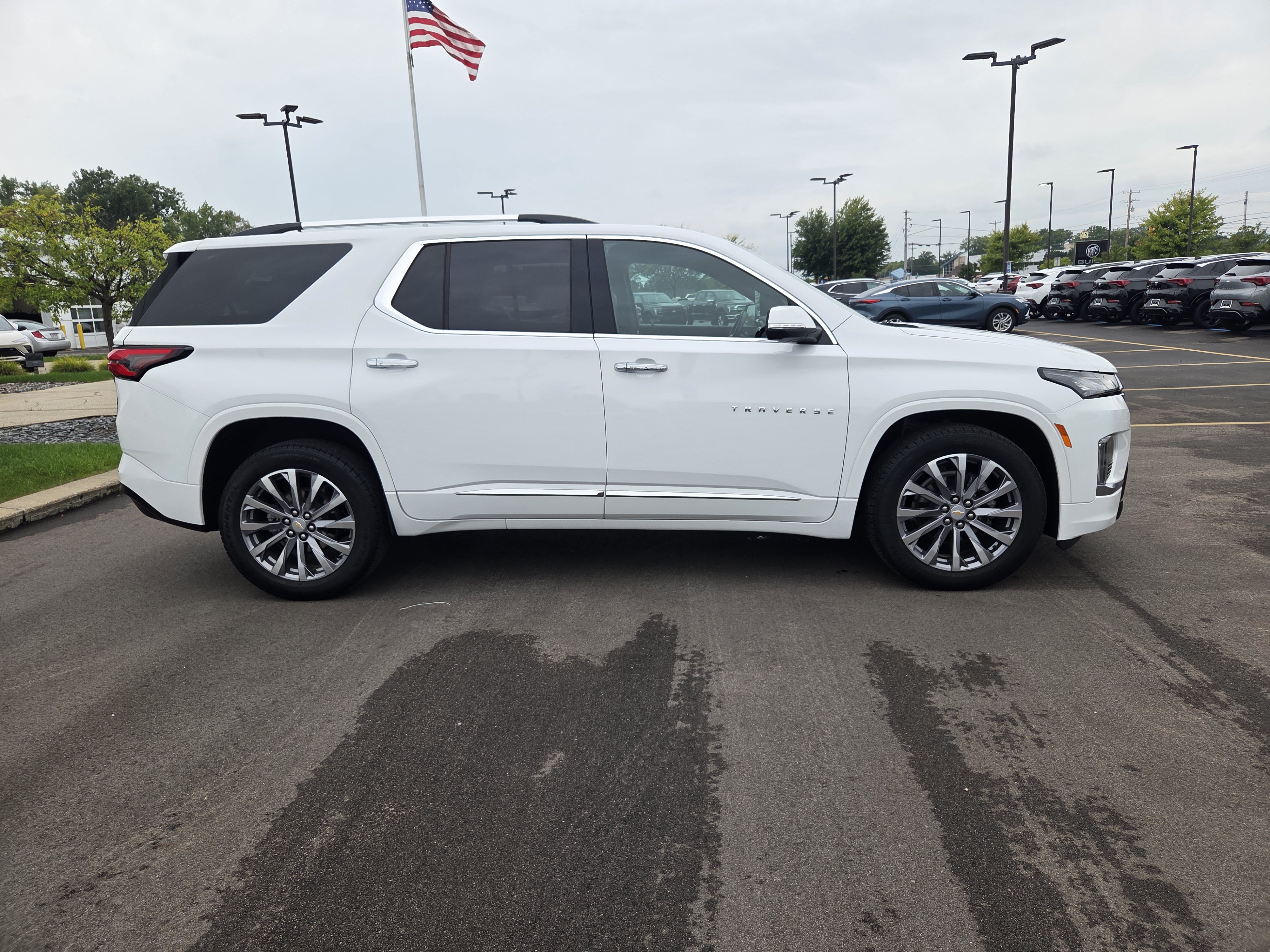 Used 2023 Chevrolet Traverse Premier SUV