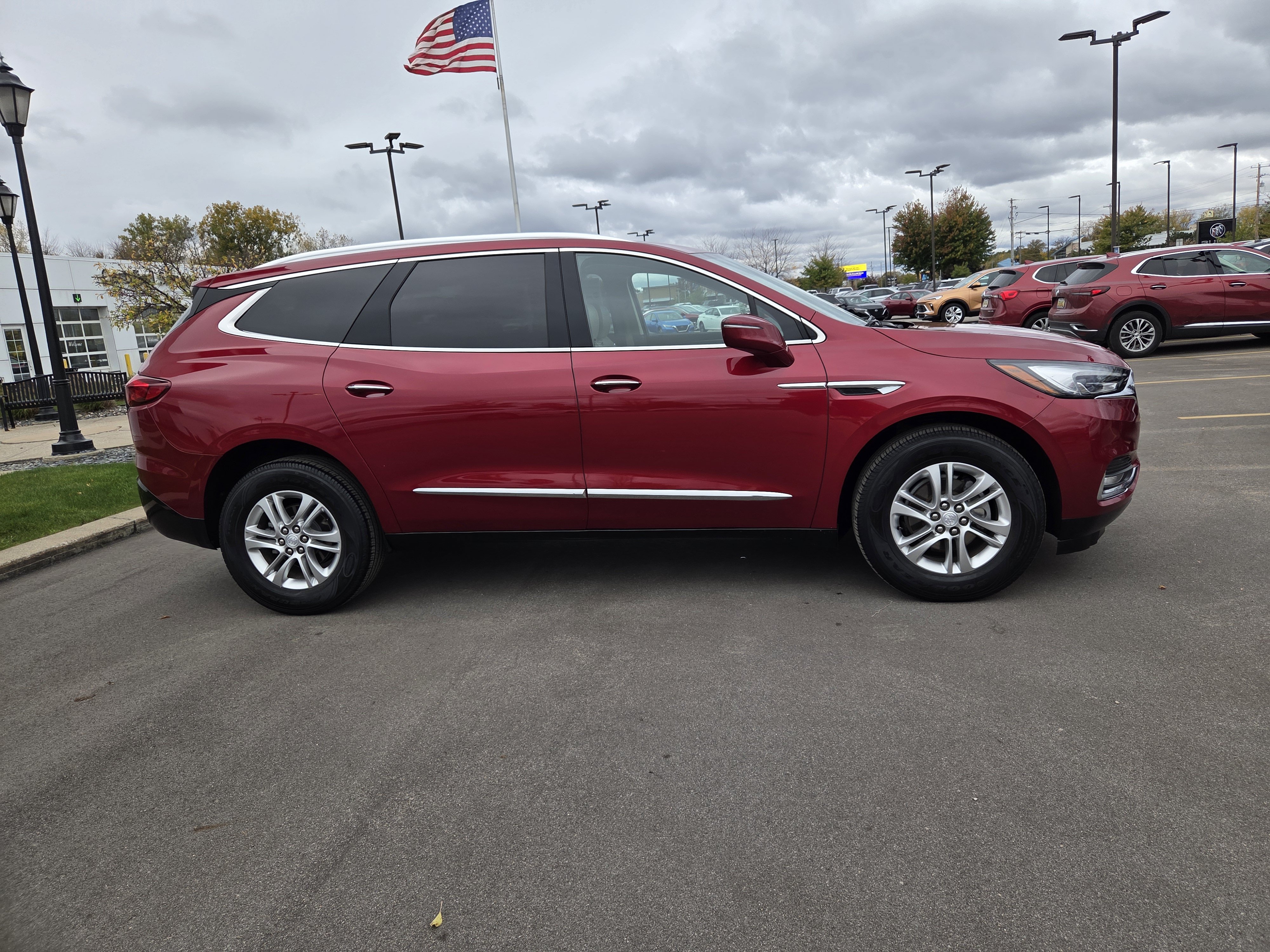 Used 2018 Buick Enclave Essence with VIN 5GAERBKW2JJ213098 for sale in Saginaw, MI