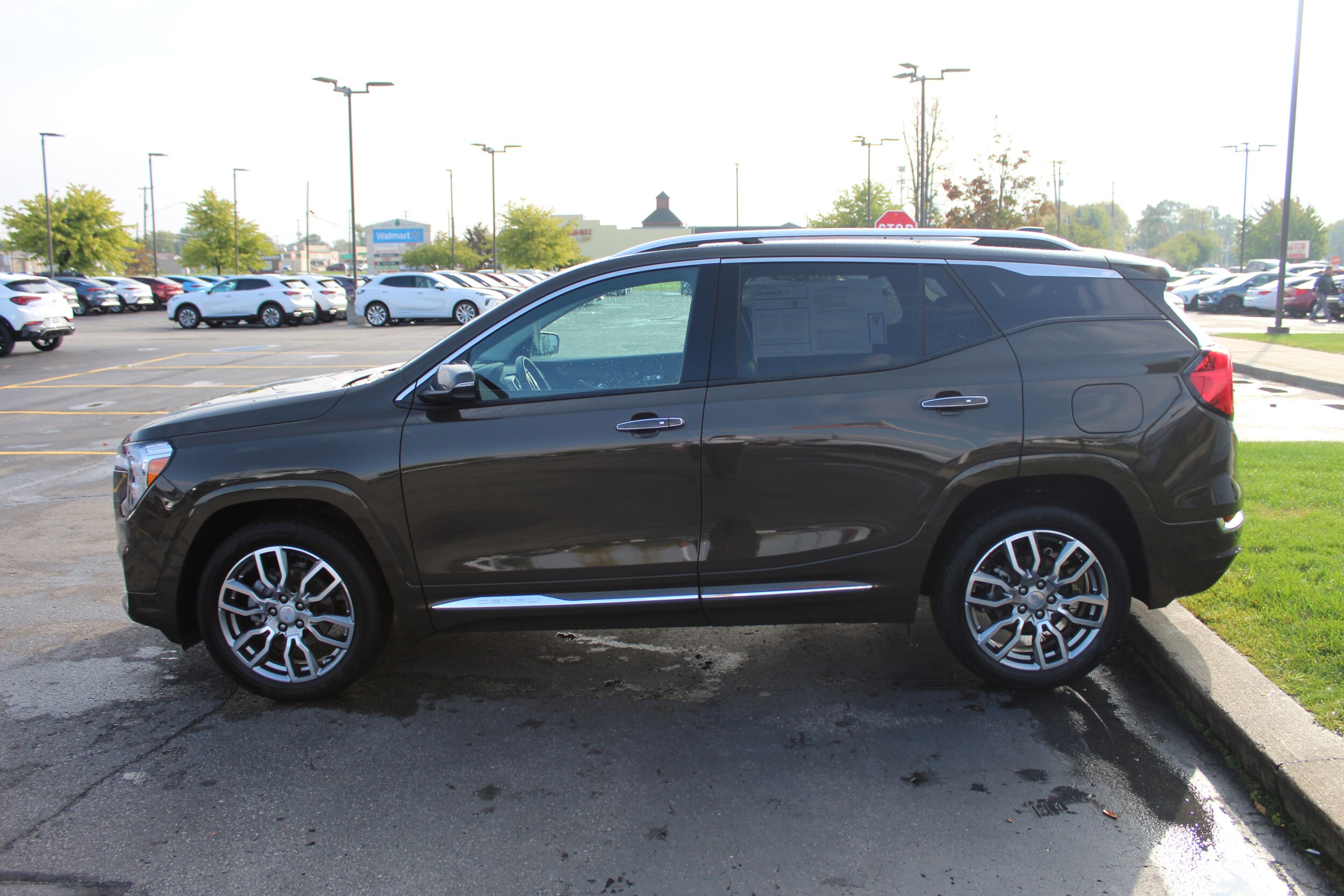 2023 Gmc Terrain Denali photo 3