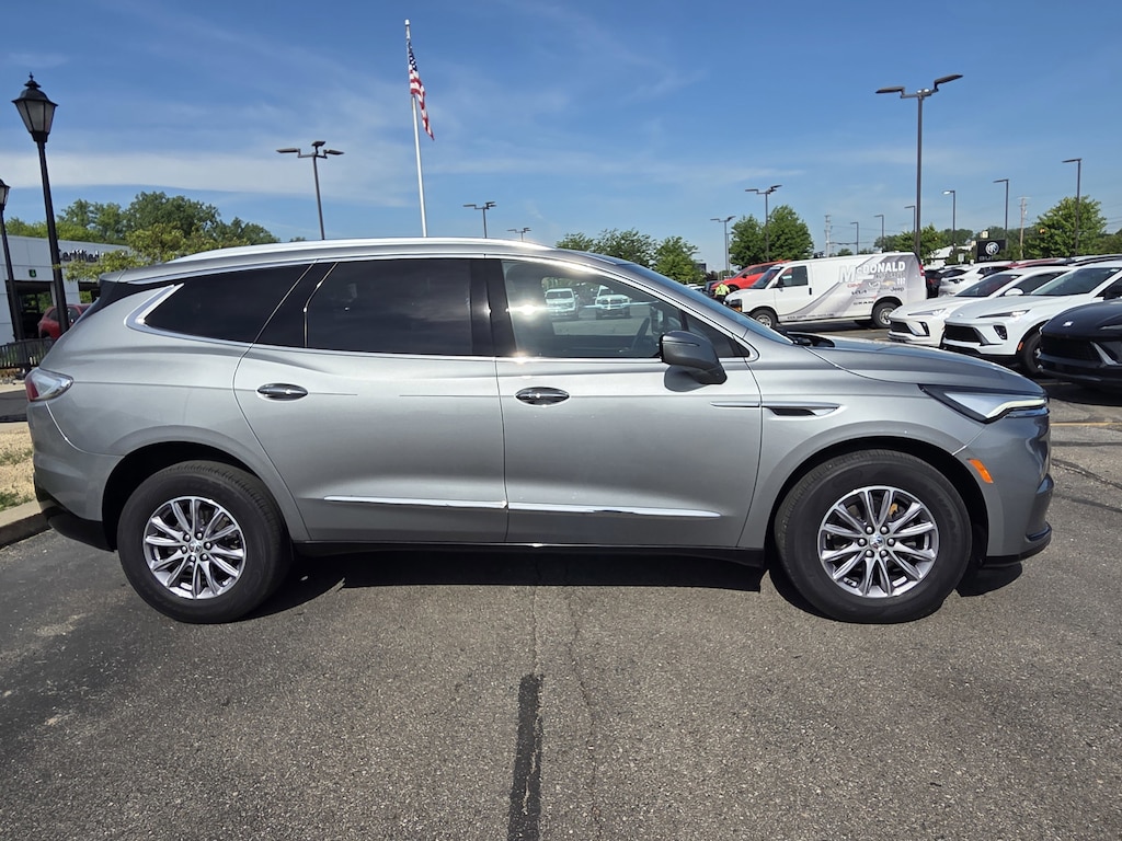 Used 2024 Buick Enclave Essence SUV