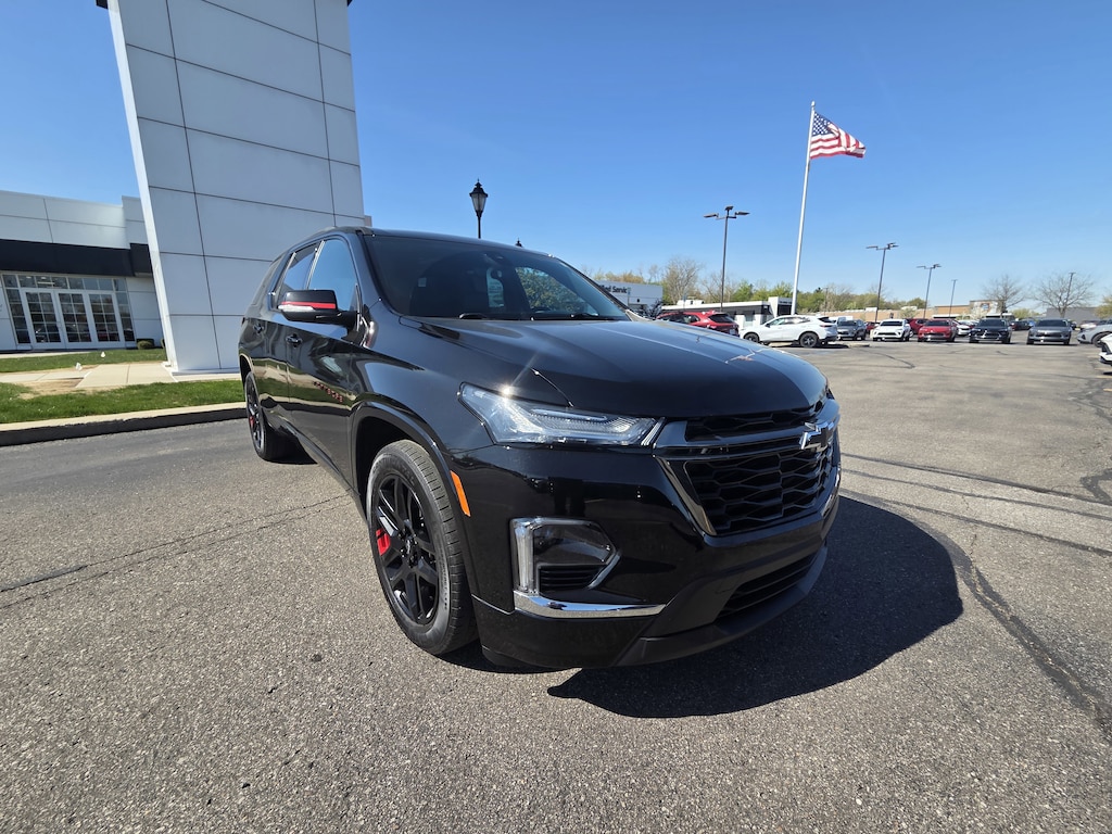 Used 2023 Chevrolet Traverse Premier SUV