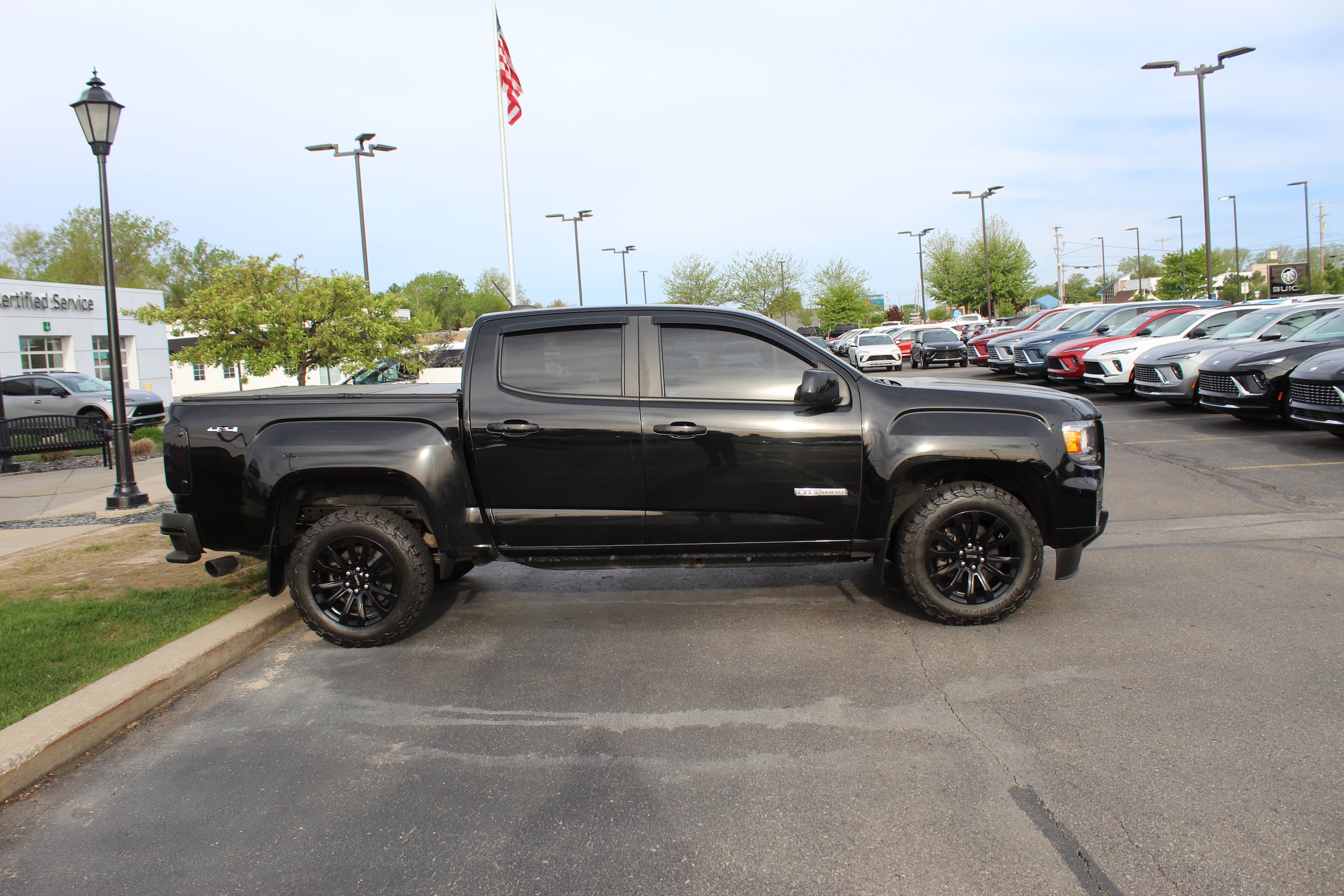 Used 2022 GMC Canyon Elevation with VIN 1GTG6CEN3N1174875 for sale in Saginaw, MI