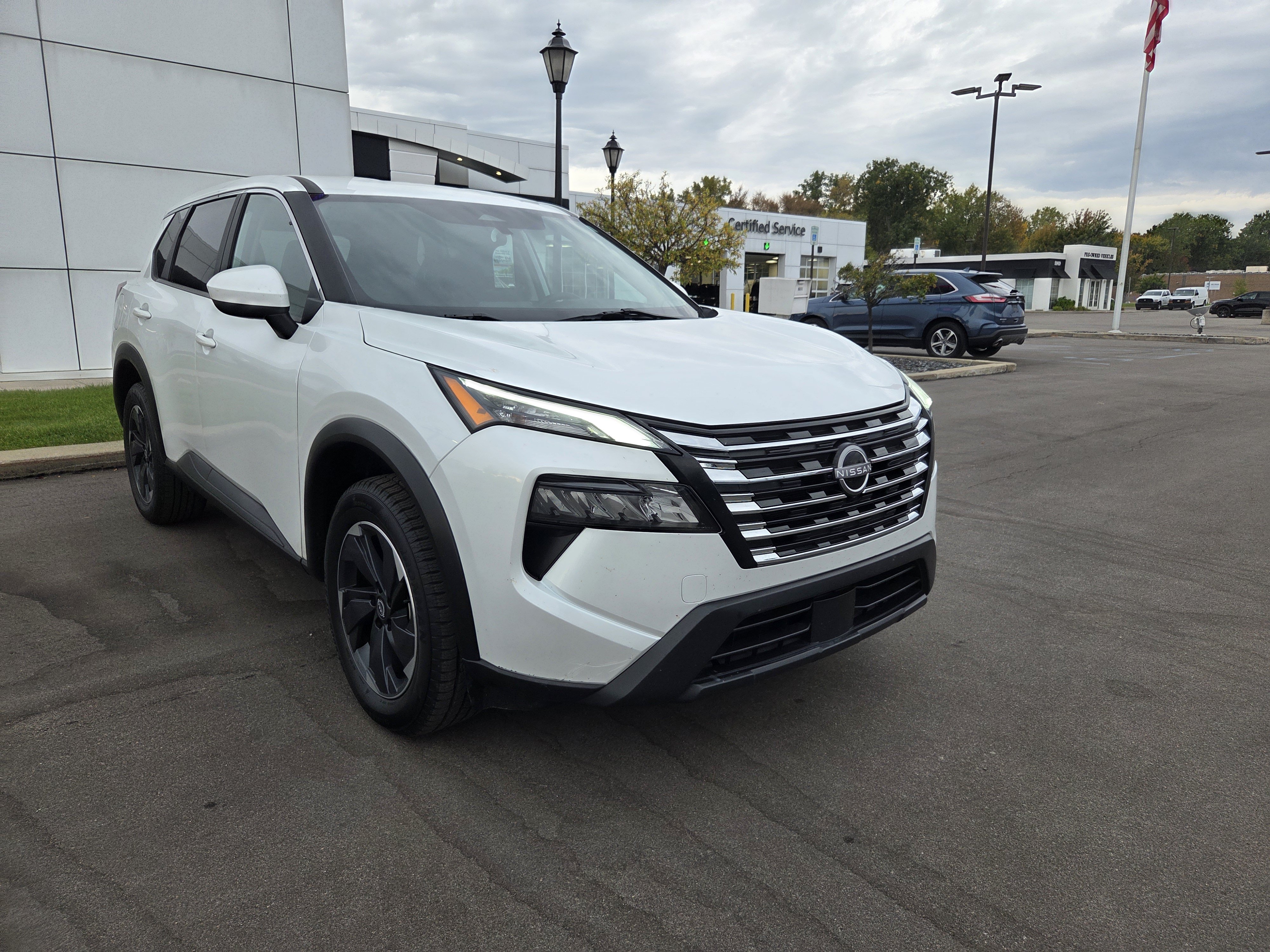 2024 Nissan Rogue SV
