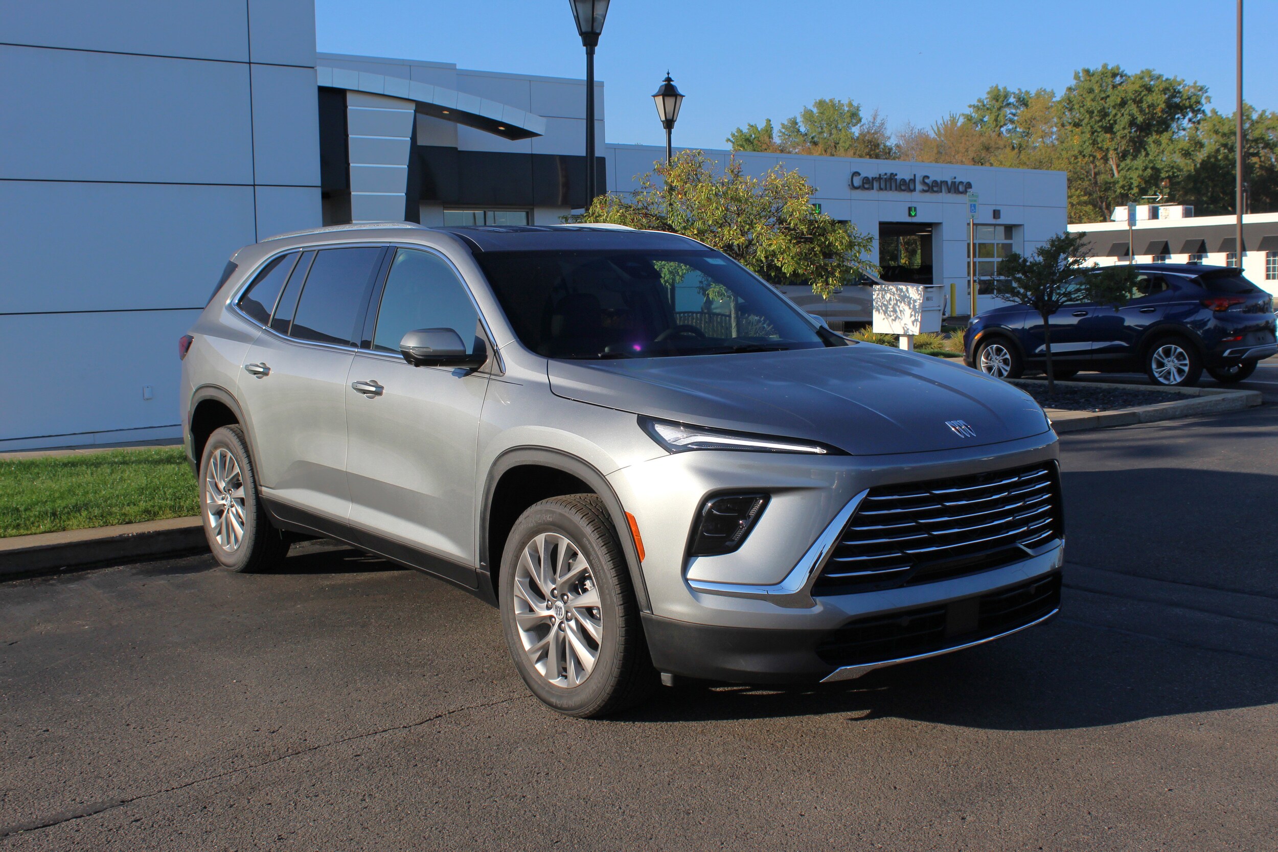 2026 Buick Enclave Preferred photo 2