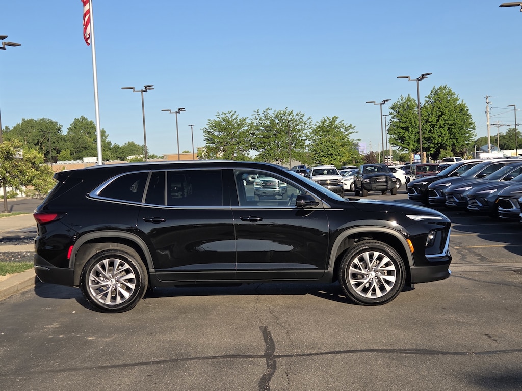 Used 2025 Buick Enclave Preferred SUV