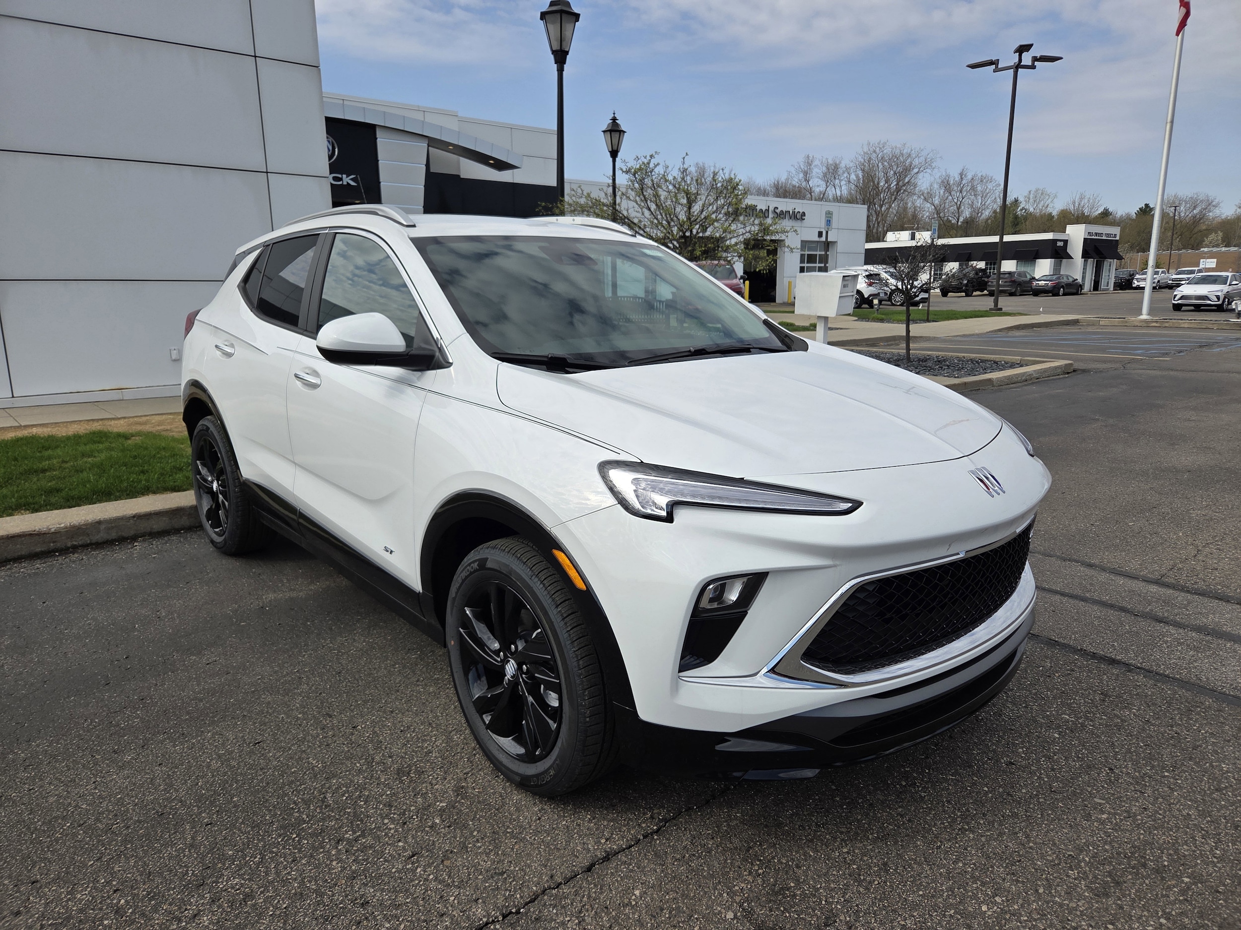 2026 Buick Encore GX Sport Touring's photo