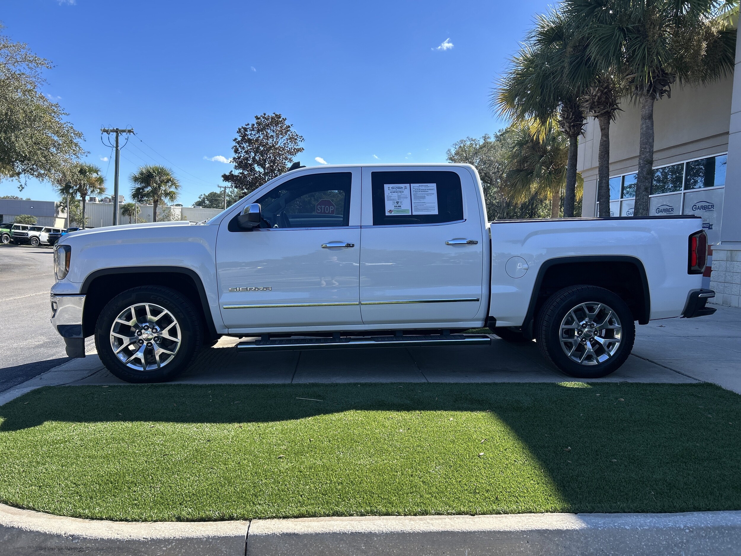2017 Gmc Sierra 1500 SLT photo 4