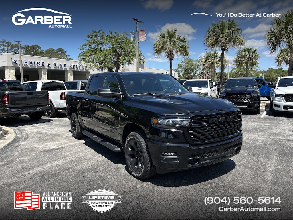 New 2026 Ram 1500 EXPRESS CREW CAB 4X4 5'7 BOX Pickup