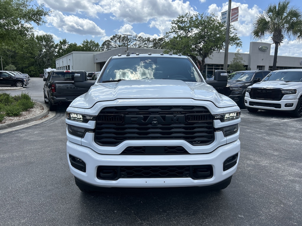 New 2026 Ram 3500 BIG HORN CREW CAB 4X4 6'4 BOX Pickup