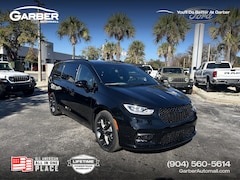 2026 Chrysler Pacifica SELECT Passenger Van