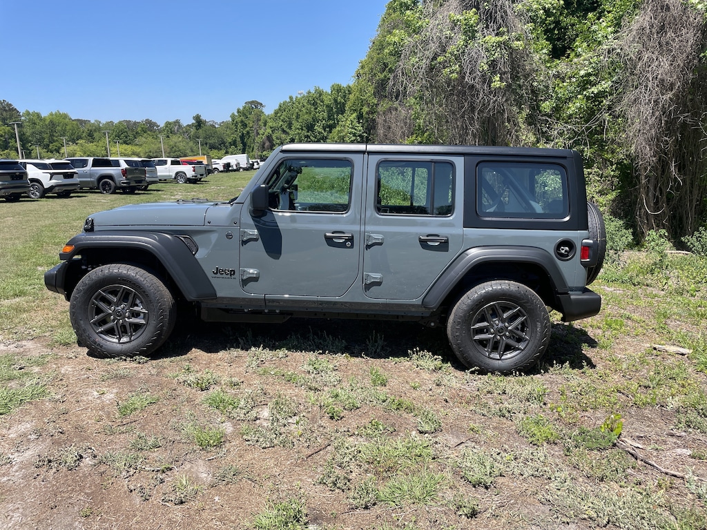 New 2026 Jeep Wrangler 4-DOOR SPORT Sport Utility