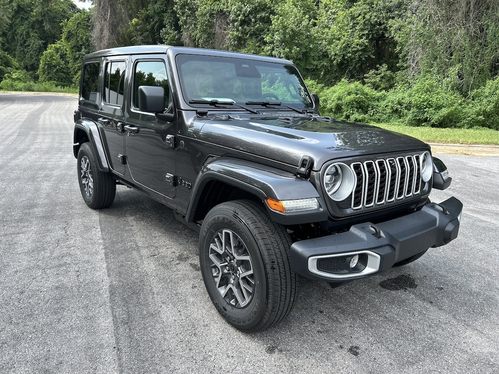 New 2026 Jeep Wrangler 4-DOOR SAHARA Sport Utility