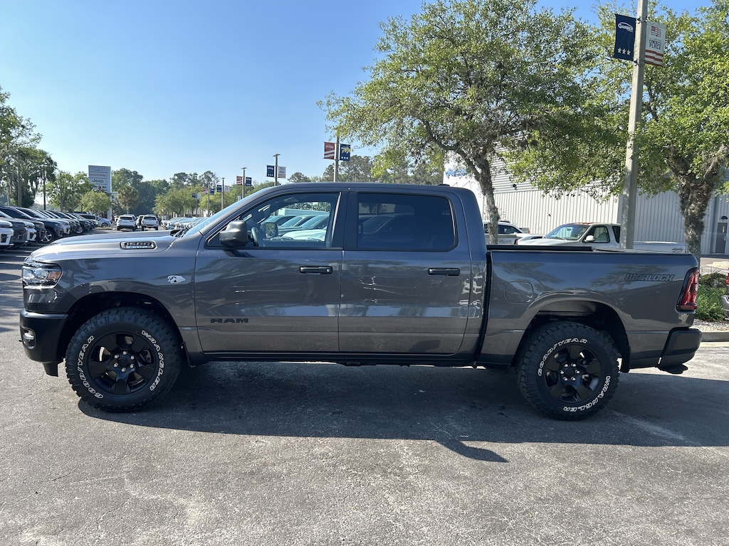New 2026 Ram 1500 WARLOCK CREW CAB 4X4 5'7 BOX Pickup