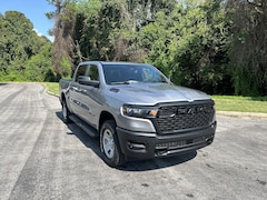 2025 Ram 1500 TRADESMAN CREW CAB 4X4 5'7 BOX Pickup