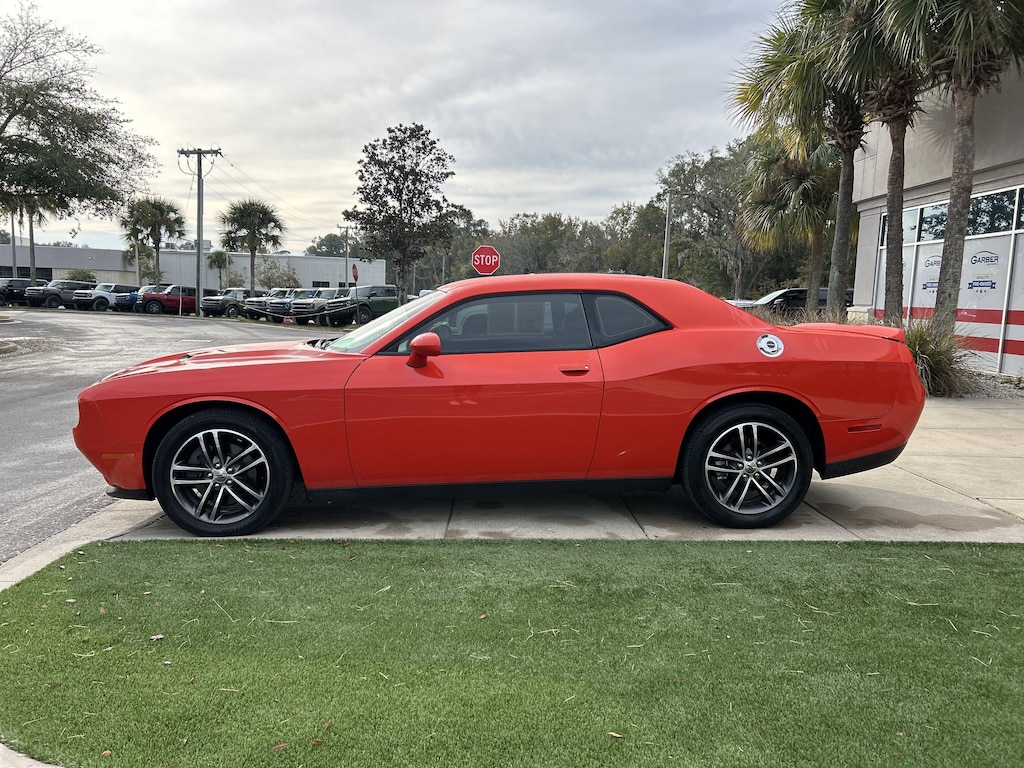 Used 2019 Dodge Challenger SXT Coupe
