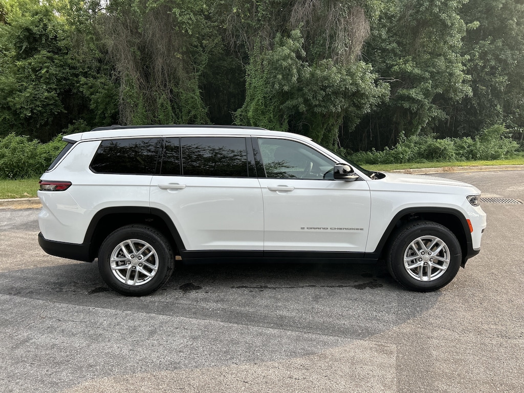 New 2026 Jeep Grand Cherokee L LAREDO 4X2 Sport Utility