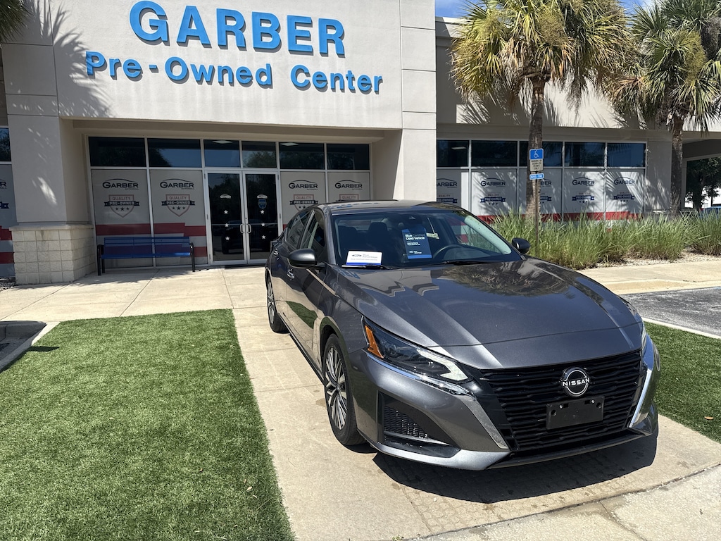Used 2024 Nissan Altima 2.5 SV Sedan