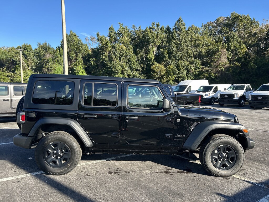 New 2026 Jeep Wrangler 4-DOOR SPORT Sport Utility