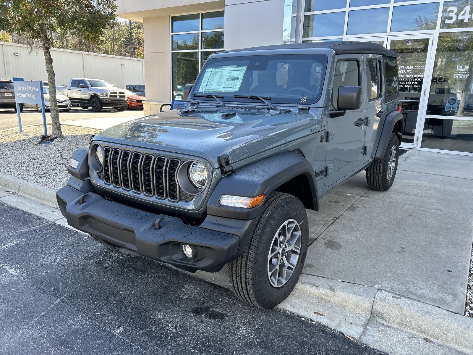2025 Jeep Wrangler Sport S photo 4