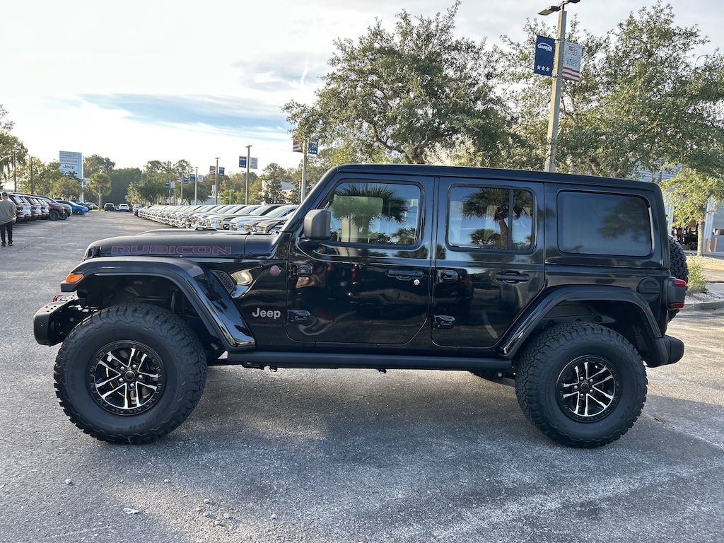 New 2025 Jeep Wrangler 4-DOOR RUBICON X Sport Utility