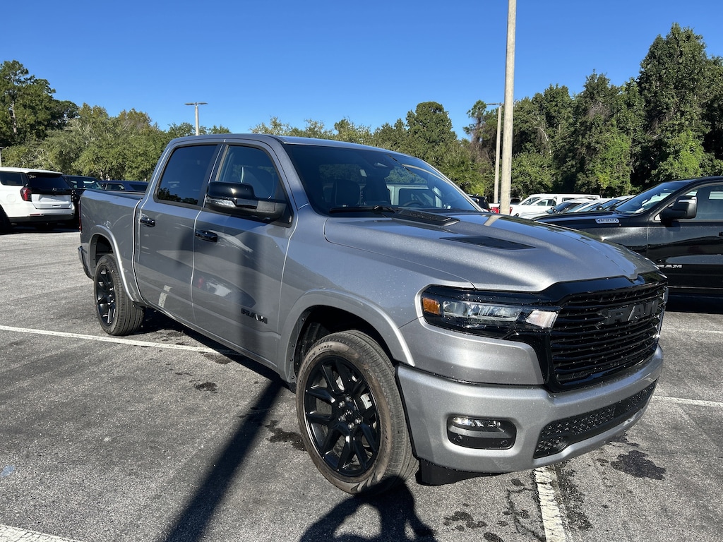 New 2026 Ram 1500 LARAMIE CREW CAB 4X4 5'7 BOX Pickup