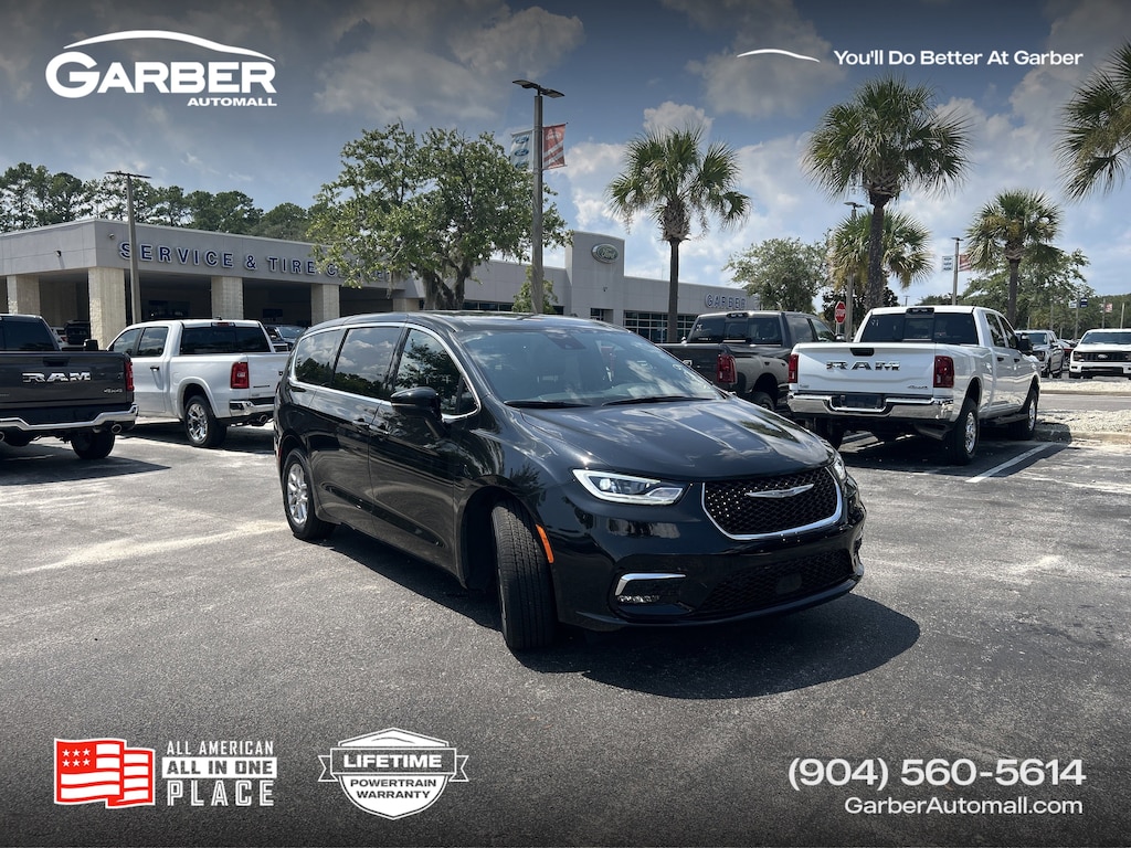 New 2025 Chrysler Pacifica SELECT Passenger Van