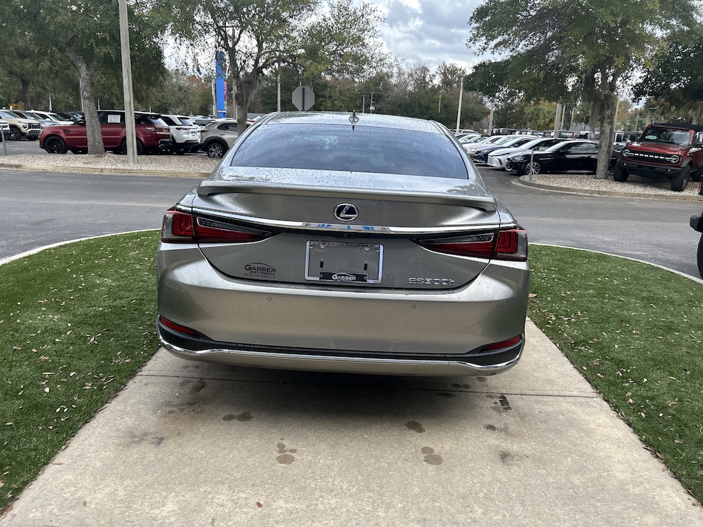 Used 2019 Lexus ES 300h Sedan