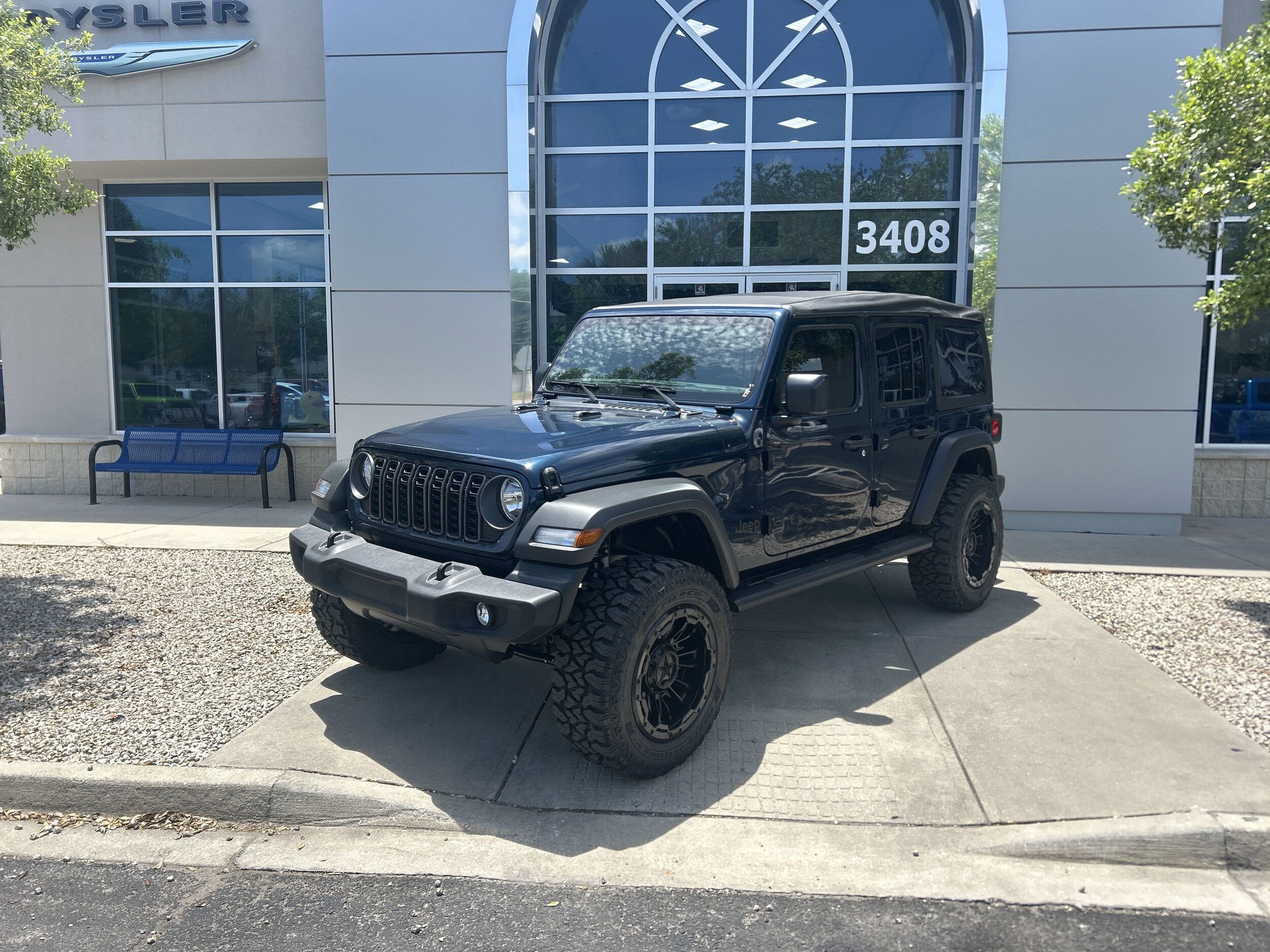 2025 Jeep Wrangler Sport photo 2