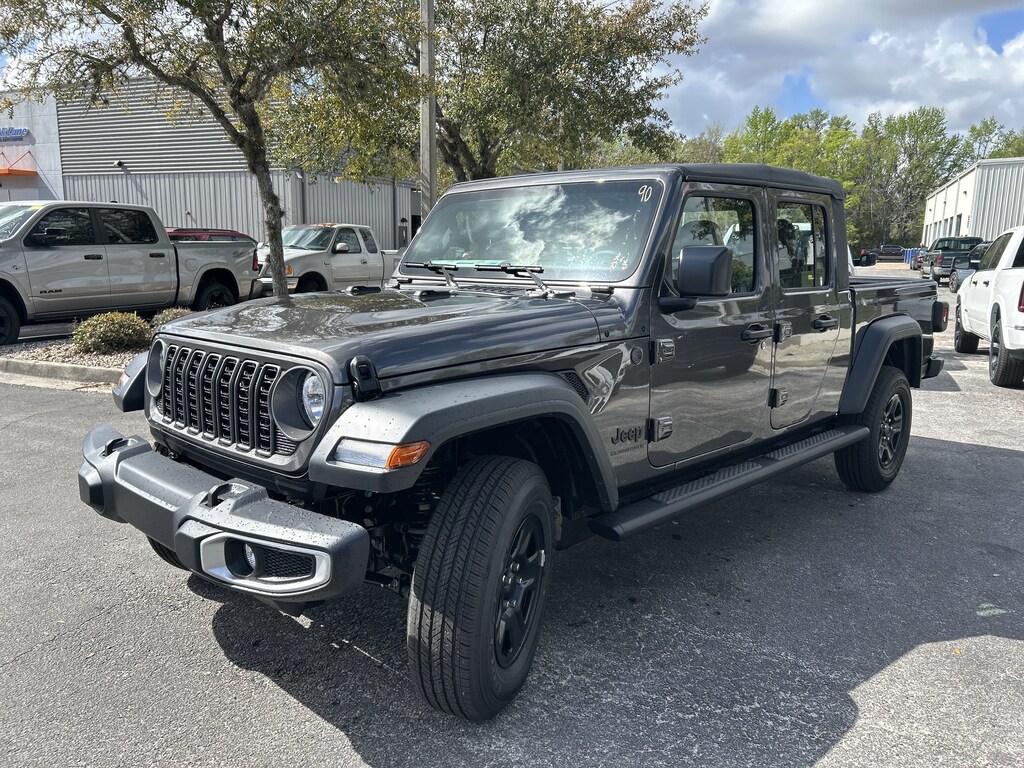 New 2026 Jeep Gladiator SPORT 4X4 Pickup