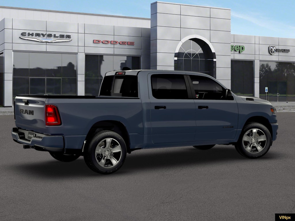 New 2026 Ram 1500 EXPRESS CREW CAB 4X2 5'7 BOX Pickup