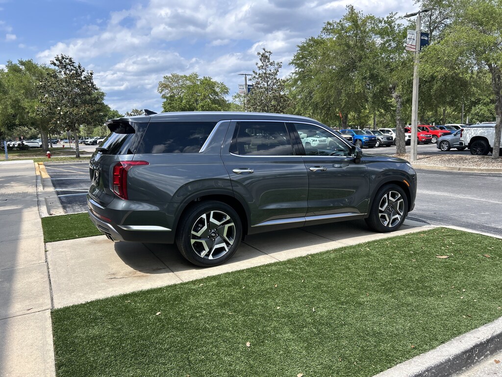 Used 2023 Hyundai Palisade Limited SUV