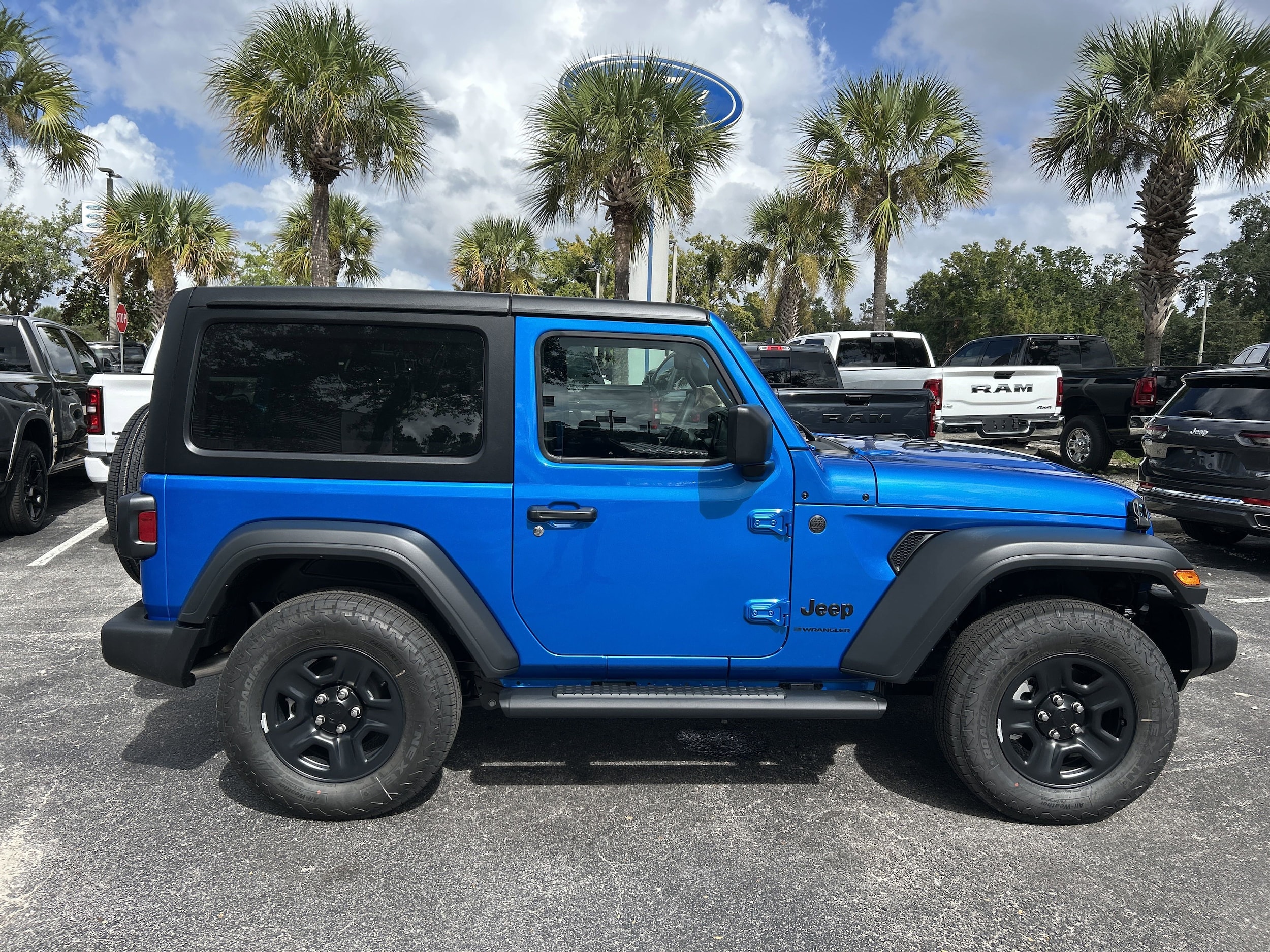 2026 Jeep Wrangler 2-Door Sport - Photo 9