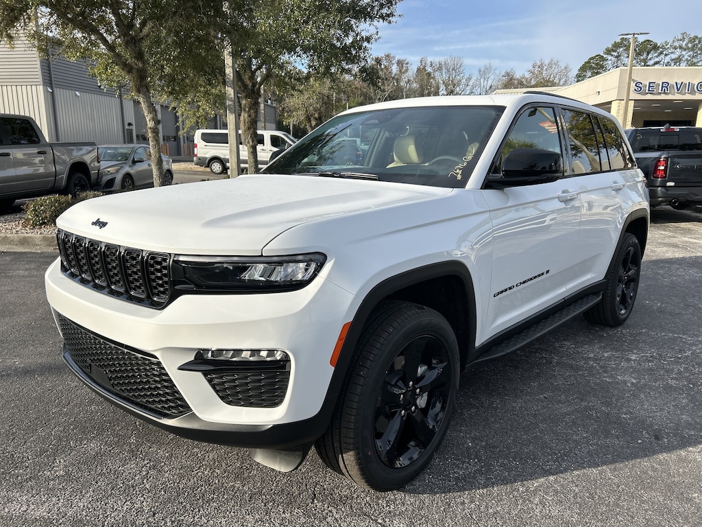 New 2025 Jeep Grand Cherokee LIMITED 4X2 Sport Utility