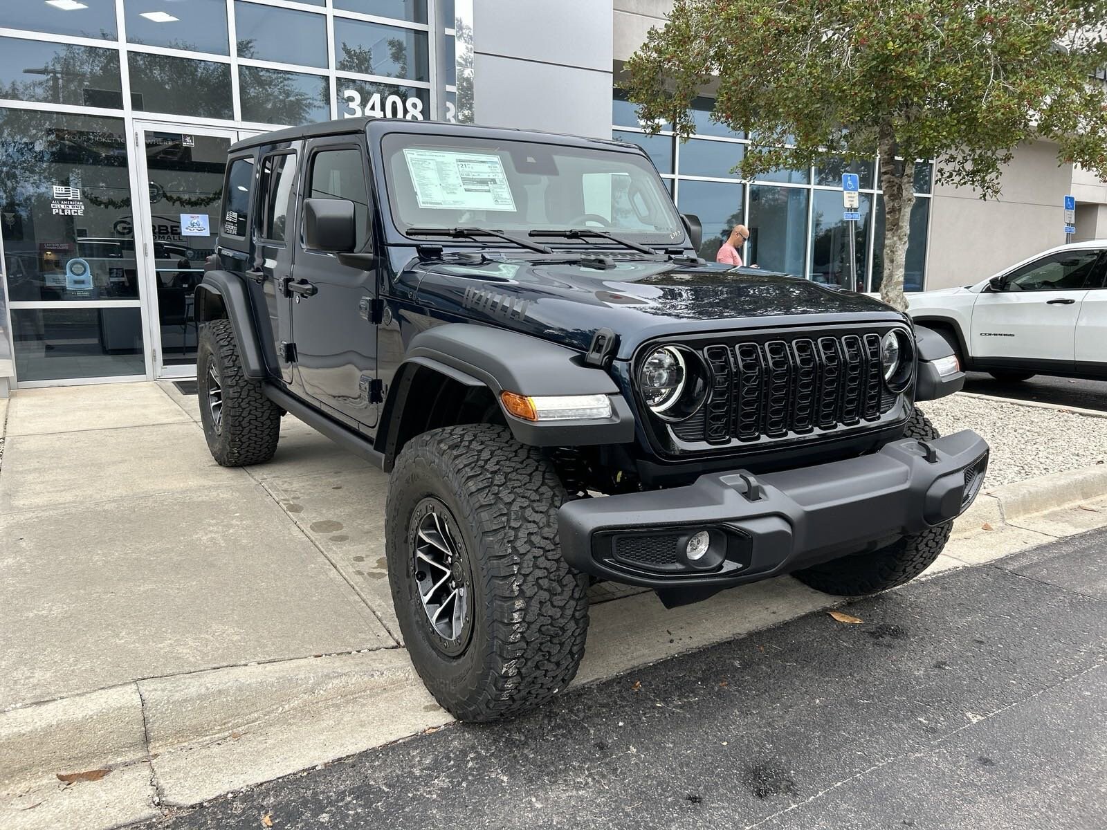 2025 Jeep Wrangler Willys photo 2