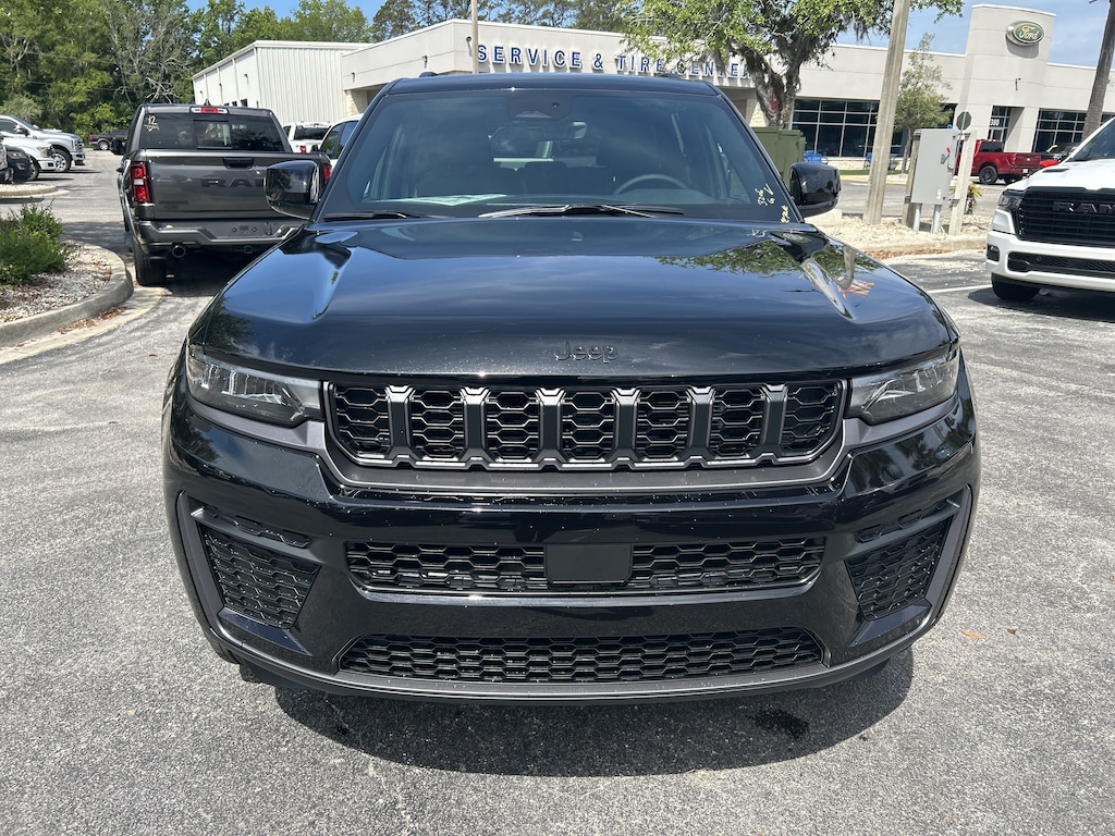 New 2026 Jeep Grand Cherokee LAREDO ALTITUDE 4X2 Sport Utility