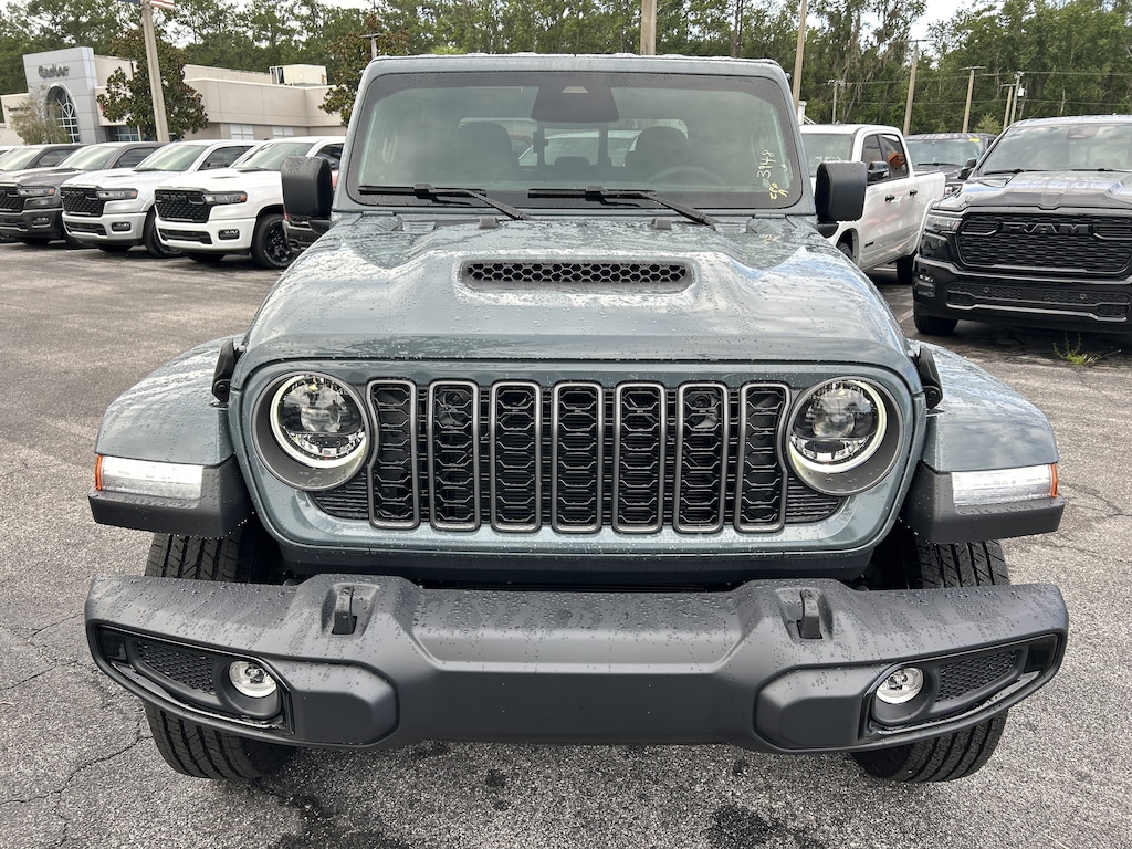 New 2026 Jeep Gladiator SPORT S 4X4 Pickup
