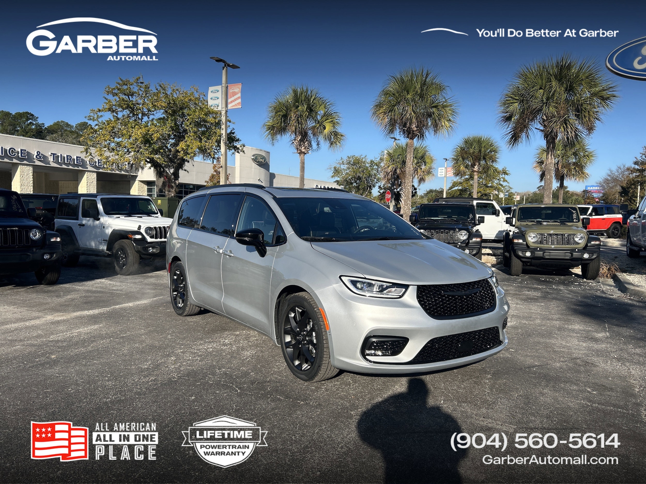 2026 Chrysler Pacifica Limited's photo