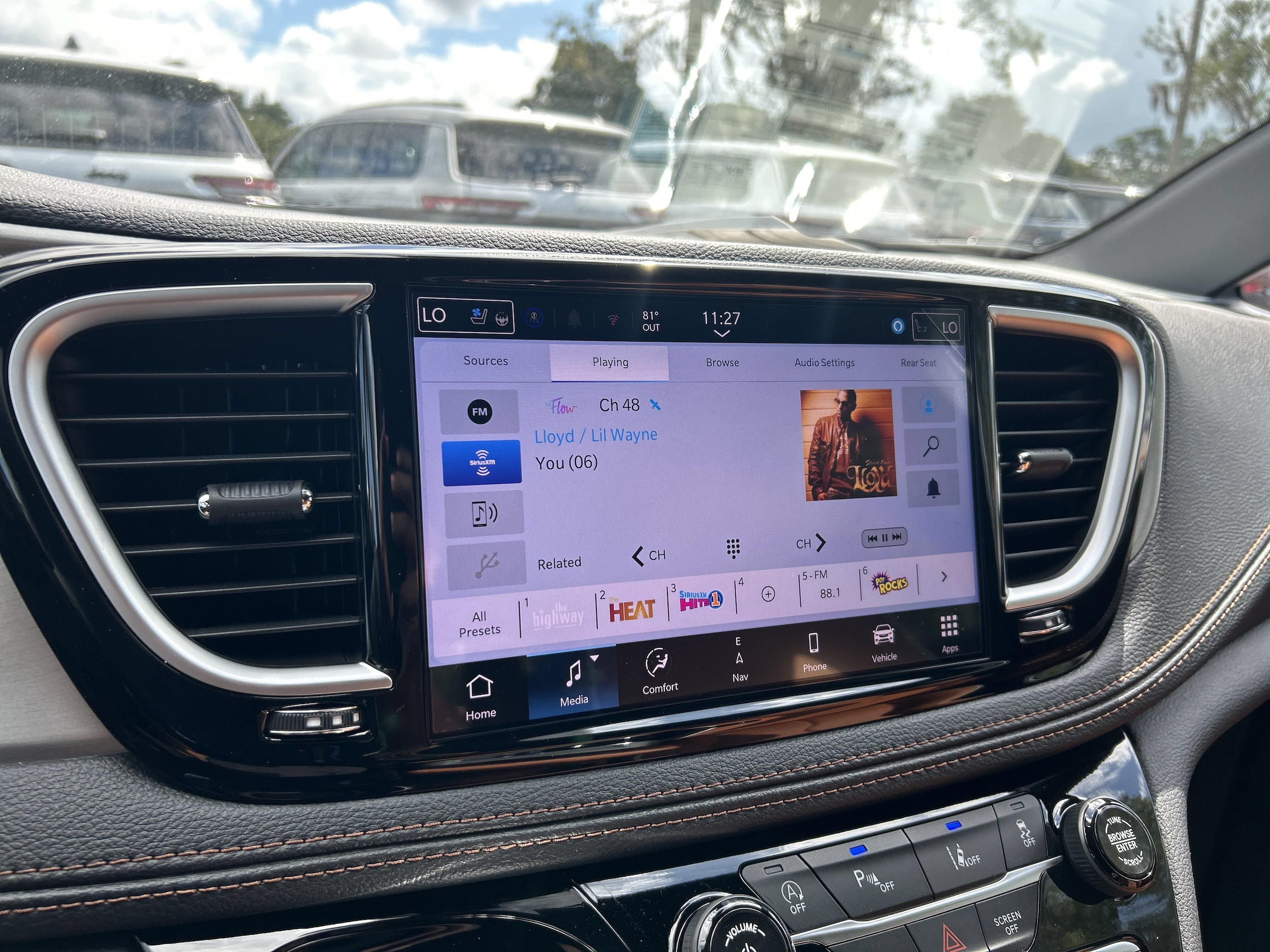 2026 Chrysler Pacifica Pinnacle - Photo 32