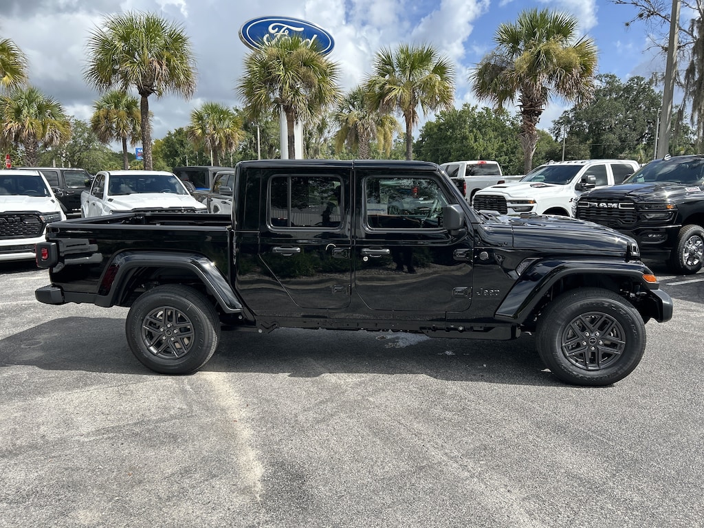 New 2026 Jeep Gladiator SPORT S 4X4 Pickup