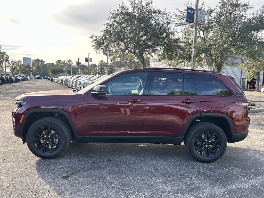 New 2025 Jeep Grand Cherokee ALTITUDE X 4X2 Sport Utility