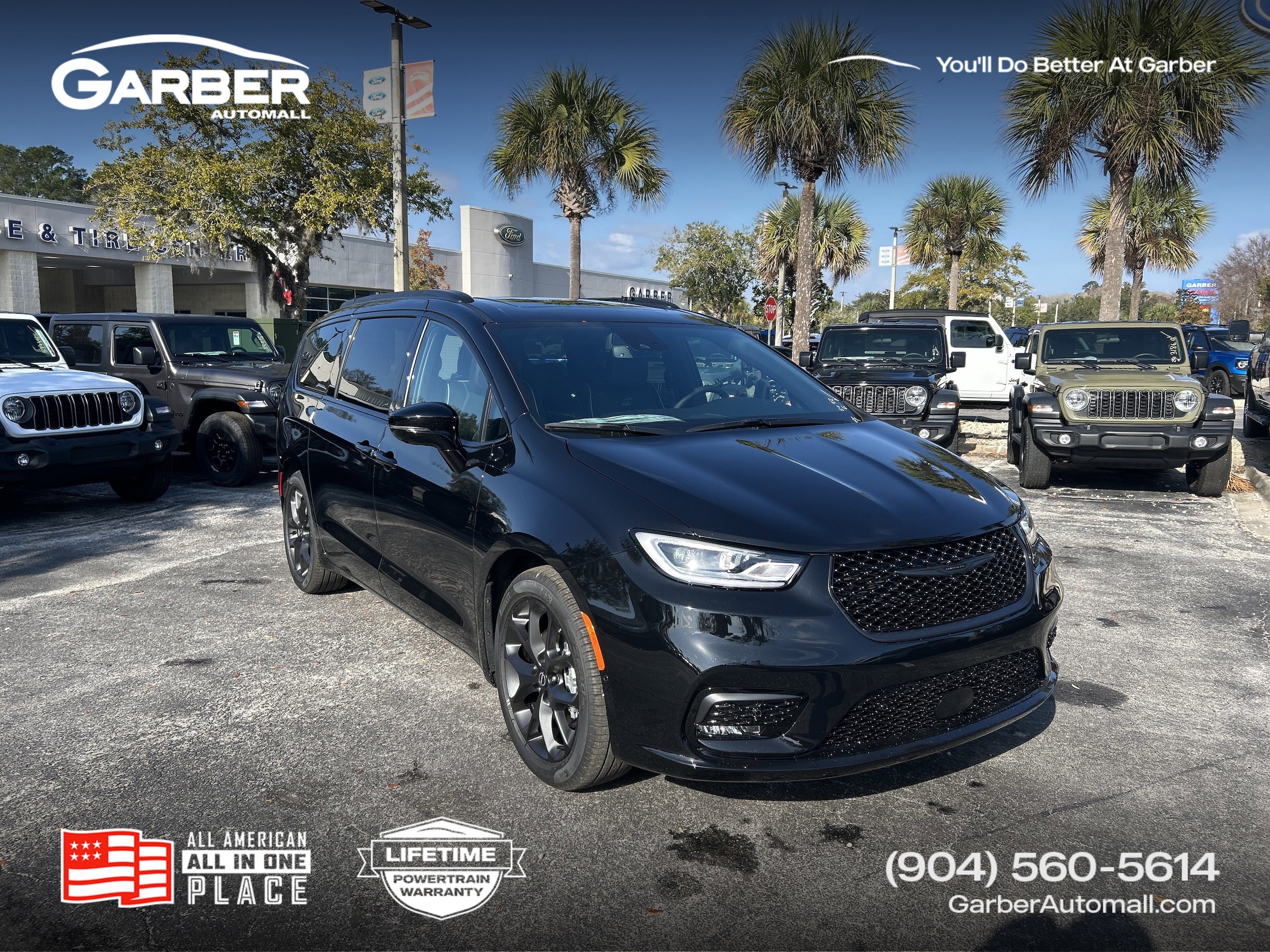 2026 Chrysler Pacifica Limited's photo
