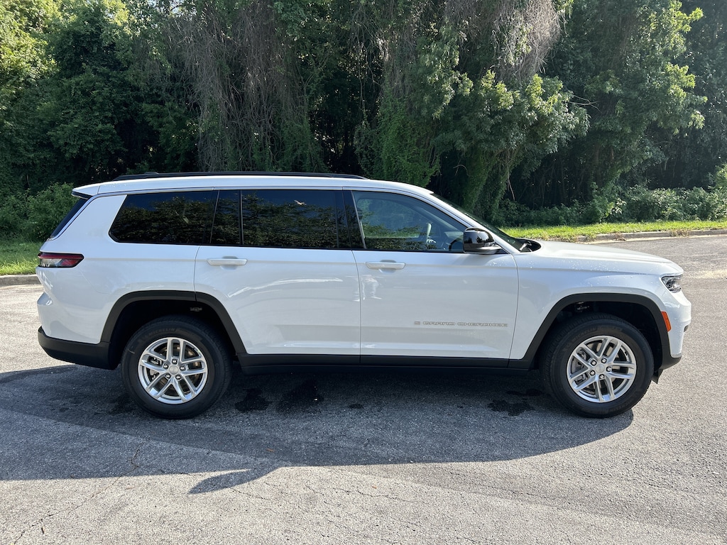 New 2026 Jeep Grand Cherokee L LAREDO 4X2 Sport Utility