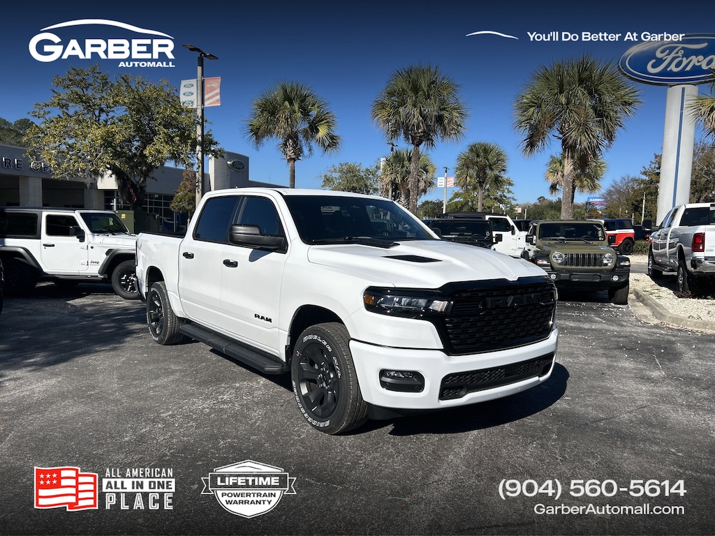 New 2026 Ram 1500 EXPRESS CREW CAB 4X4 5'7 BOX Pickup