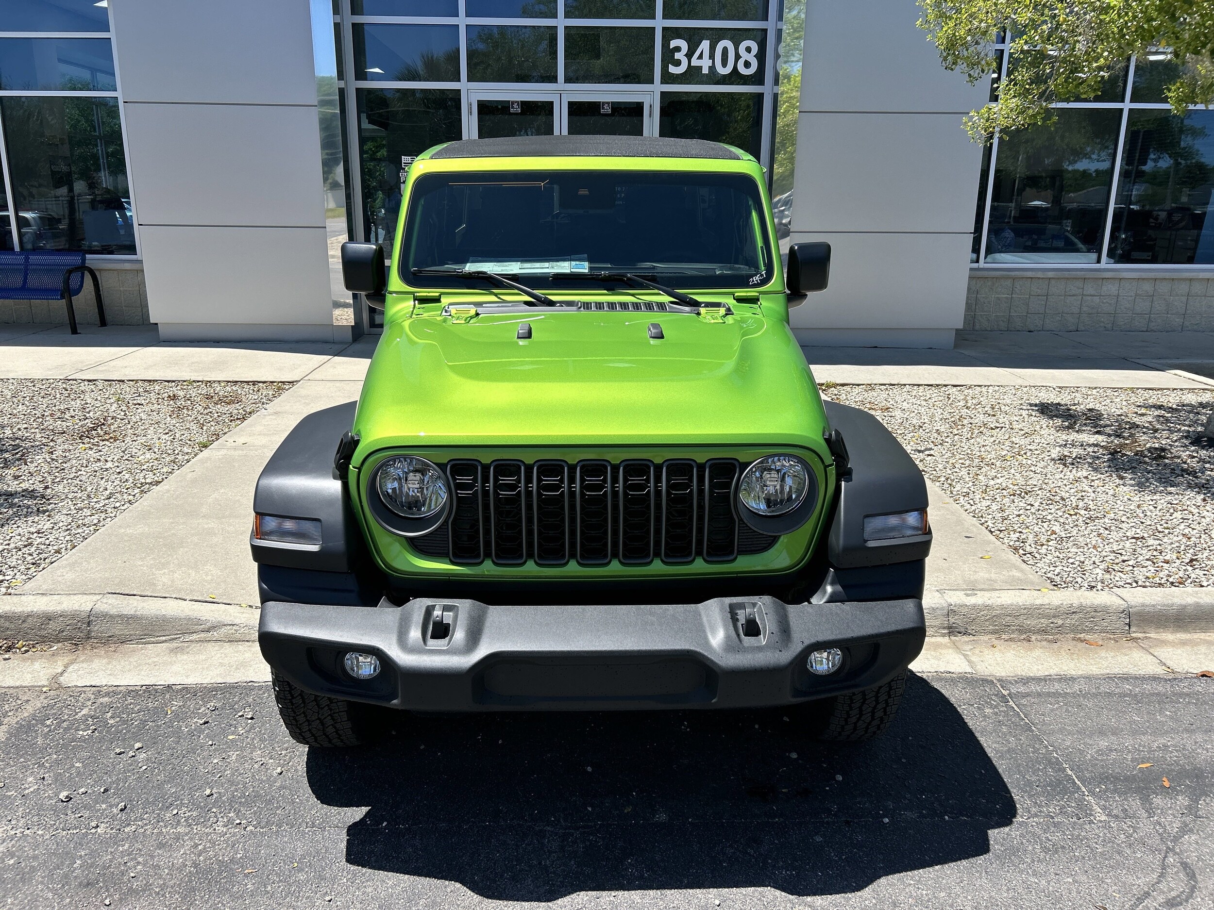 2025 Jeep Wrangler Sport S photo 4