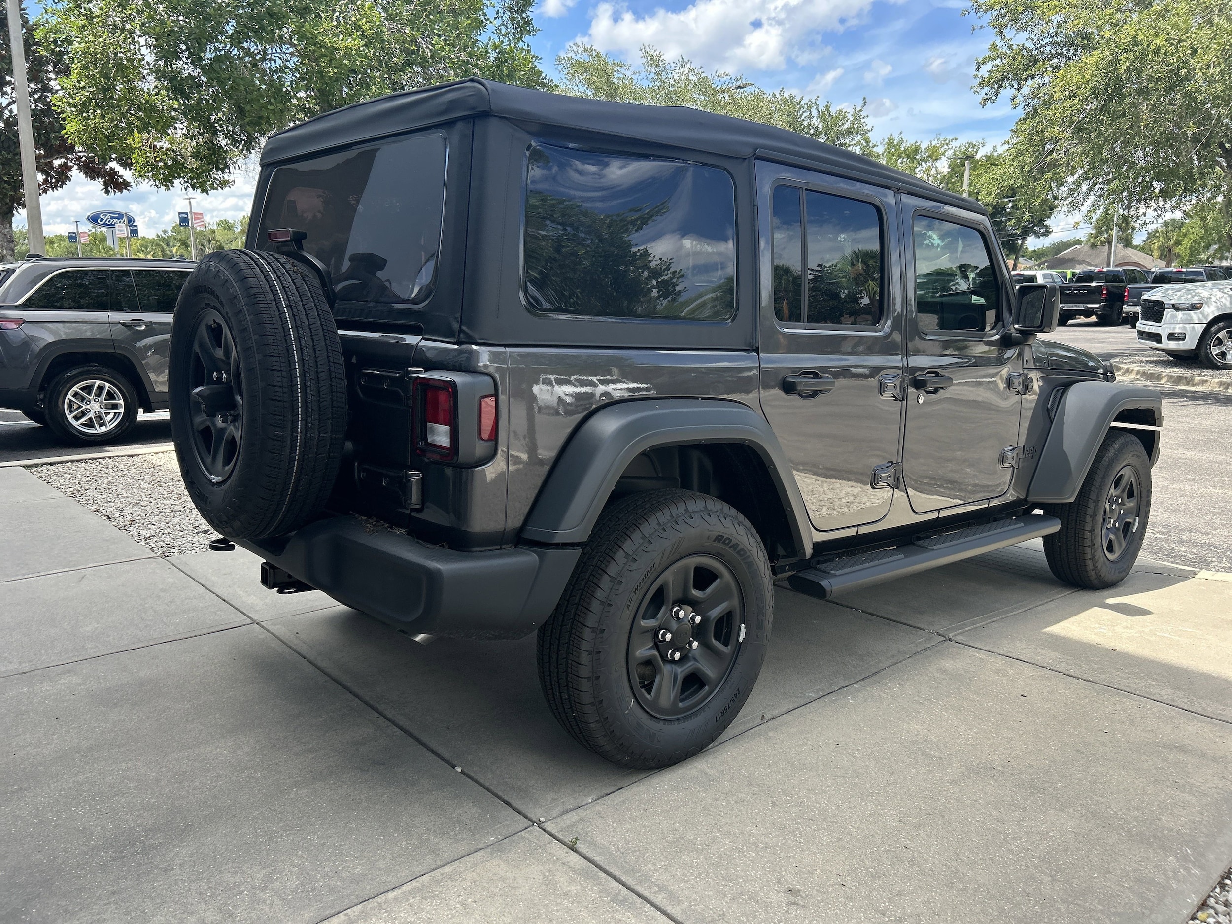 2025 Jeep Wrangler 4-Door Sport - Photo 7