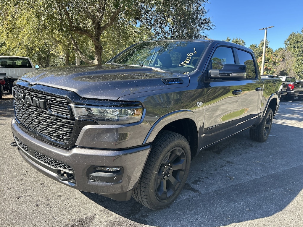 New 2026 Ram 1500 BIG HORN CREW CAB 4X4 5'7 BOX Pickup
