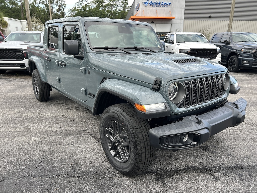 New 2026 Jeep Gladiator SPORT S 4X4 Pickup