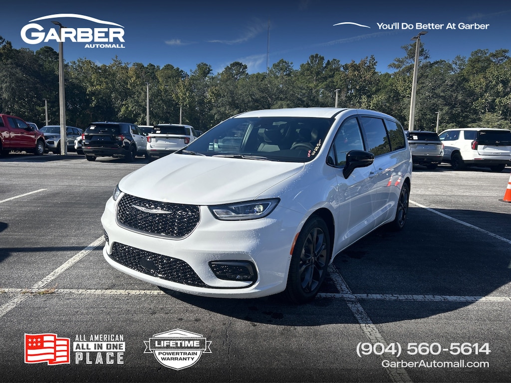 New 2026 Chrysler Pacifica SELECT Passenger Van