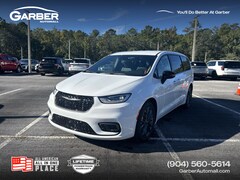 2026 Chrysler Pacifica SELECT Passenger Van