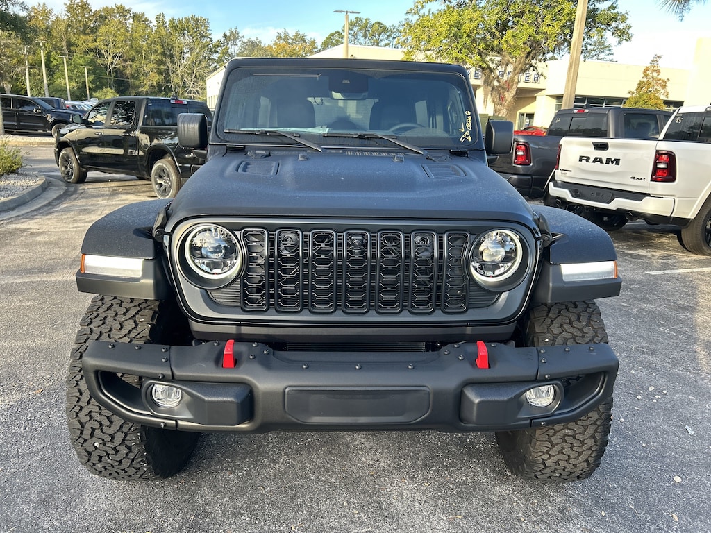 New 2025 Jeep Wrangler 4-DOOR RUBICON X Sport Utility